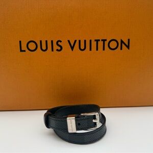 Louis Vuitton "Sign It" bracelet